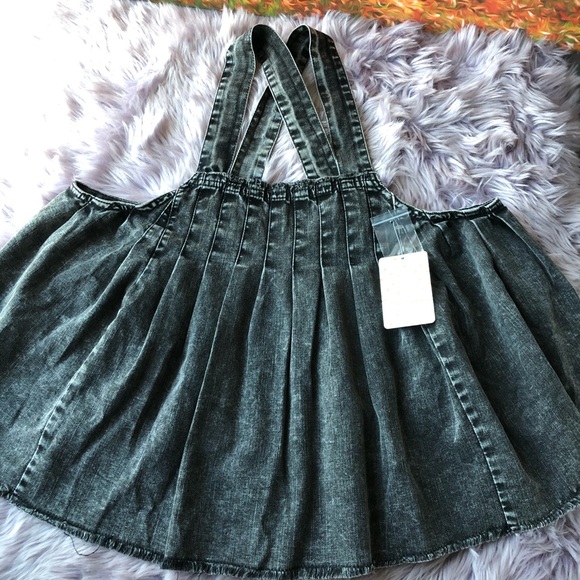 NWT  Free People Wash Black Denim Top Size M - Picture 2 of 6